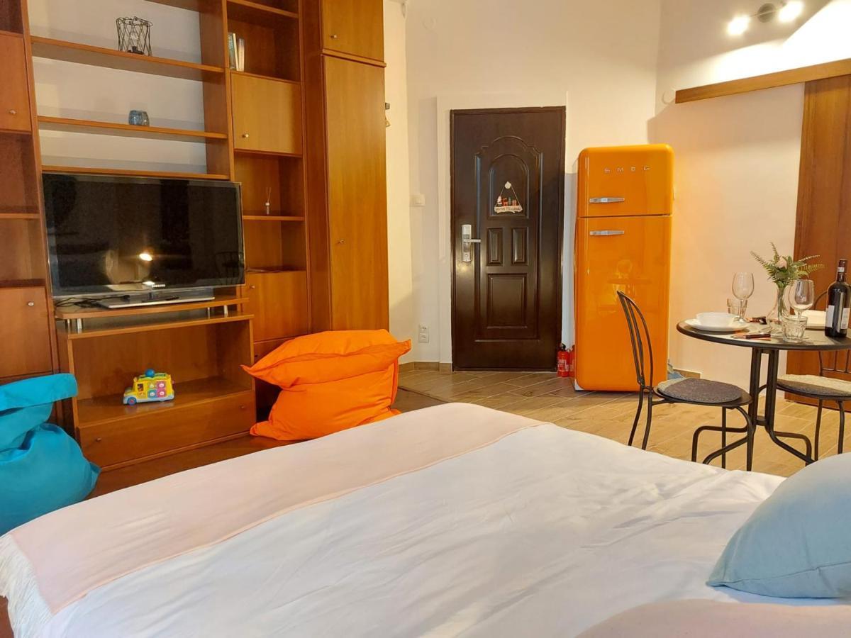 Sweet Dreams Suites Cosy Studio Piata Romana Букурещ Екстериор снимка
