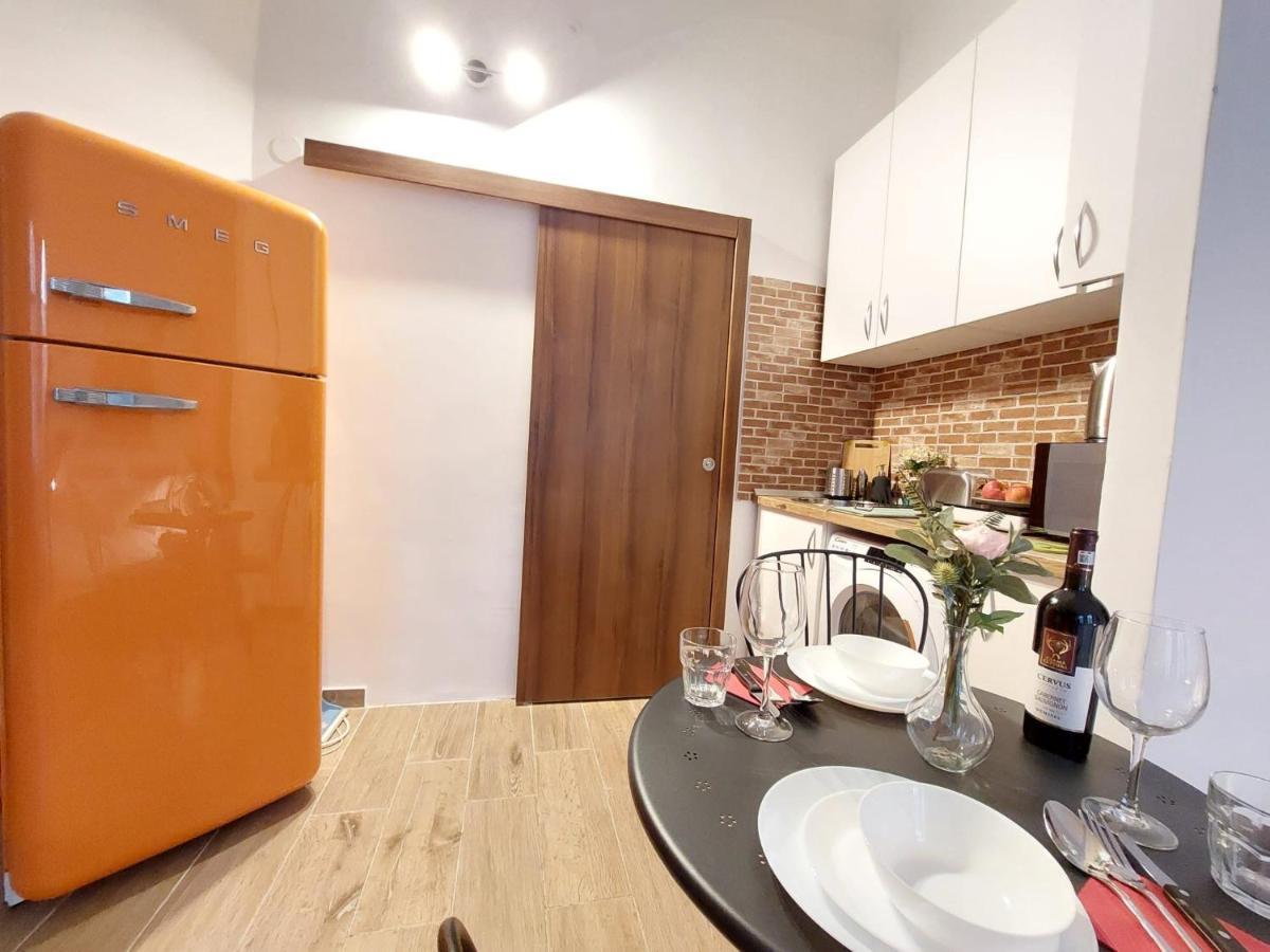 Sweet Dreams Suites Cosy Studio Piata Romana Букурещ Екстериор снимка