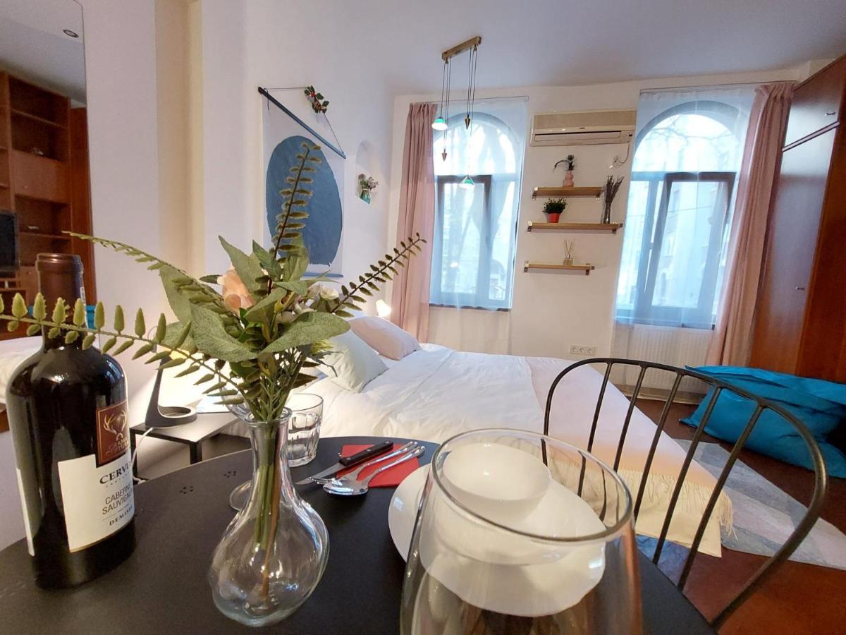 Sweet Dreams Suites Cosy Studio Piata Romana Букурещ Екстериор снимка